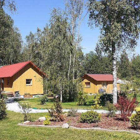 Hueueru Puhkemajad Guest House Huuru ภายนอก รูปภาพ