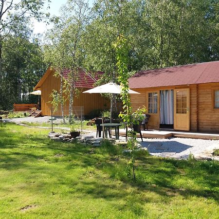 Hueueru Puhkemajad Guest House Huuru ภายนอก รูปภาพ